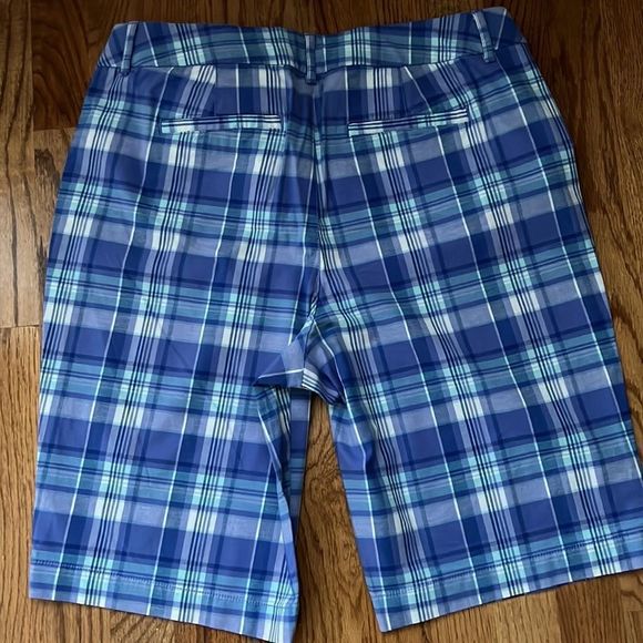 St. John’s Bay Shorts‼️ - Picture 4 of 5